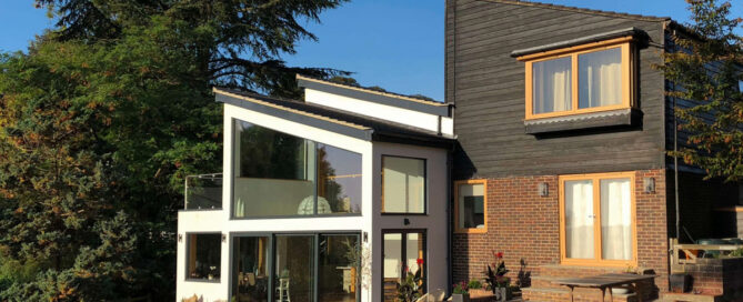 Macintosh Davies -Orchard House01